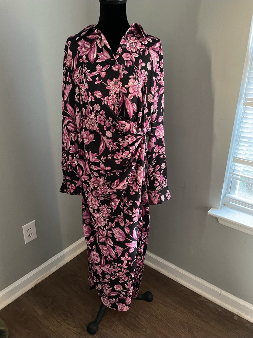 NWT Rafaella Ella Floral Long sleeve Black Dress with Pink Floral Print